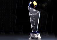 Piaskowanie Crystal Trophy Cup Z Globe Custom Design Akceptowane
