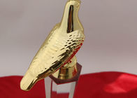 Niestandardowe logo Crystal Trophy Cup Trzy rozmiary opcjonalnie z żywicą Gołąb
