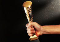 Pozłacany Polyresin Trophy Cylinder Shape Year - koniec premii dla pracowników Enterprise