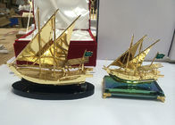 Metalowe stopki Arabskie pamiątki kulturalne / Arabski model łodzi rybackiej z kryształową podstawą