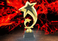 Niestandardowe logo Trophy z tworzywa sztucznego w kształcie gwiazdy z trzema rozmiarami opcjonalnymi