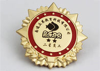 Odznaka typu Niestandardowe grawerowane medale Cynk / cyna materiał stopowy dla służby wojskowej