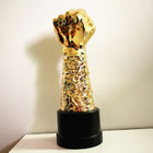 Pamiątkowy upominek Golden polyresin Fist Trophy Company Awards Staff Awards