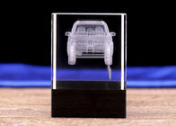 Oryginalne wzornictwo kryształowe Rzemiosło Dekoracyjne Z 3D Laserowym Grawerowaniem Modelu Samochodu