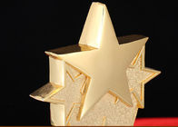 Złoty Srebrny Brązowy Spersonalizowany Puchar Trofeum o wysokości 330 mm z grawerowaną gwiazdą 3D